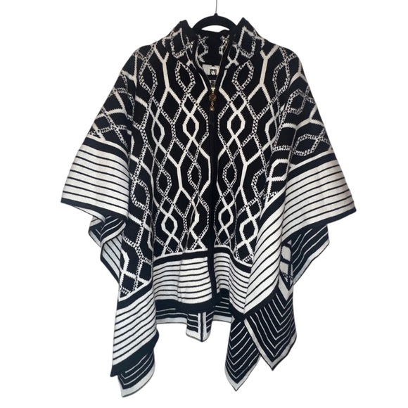 Anne Klein | NWT Soft Knit Cozy Zip Poncho - Size XL - Picture 3 of 13